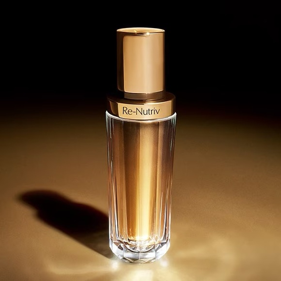 Estee Lauder Re-Nutriv Ultimate Diamond Transformative Brilliance Serum 1 fl oz - Picture 4 of 13